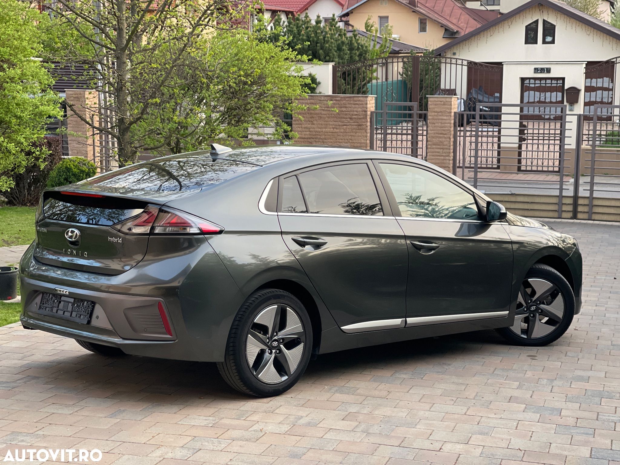 Hyundai IONIQ Hybrid 1.6 GDI Prime - 1