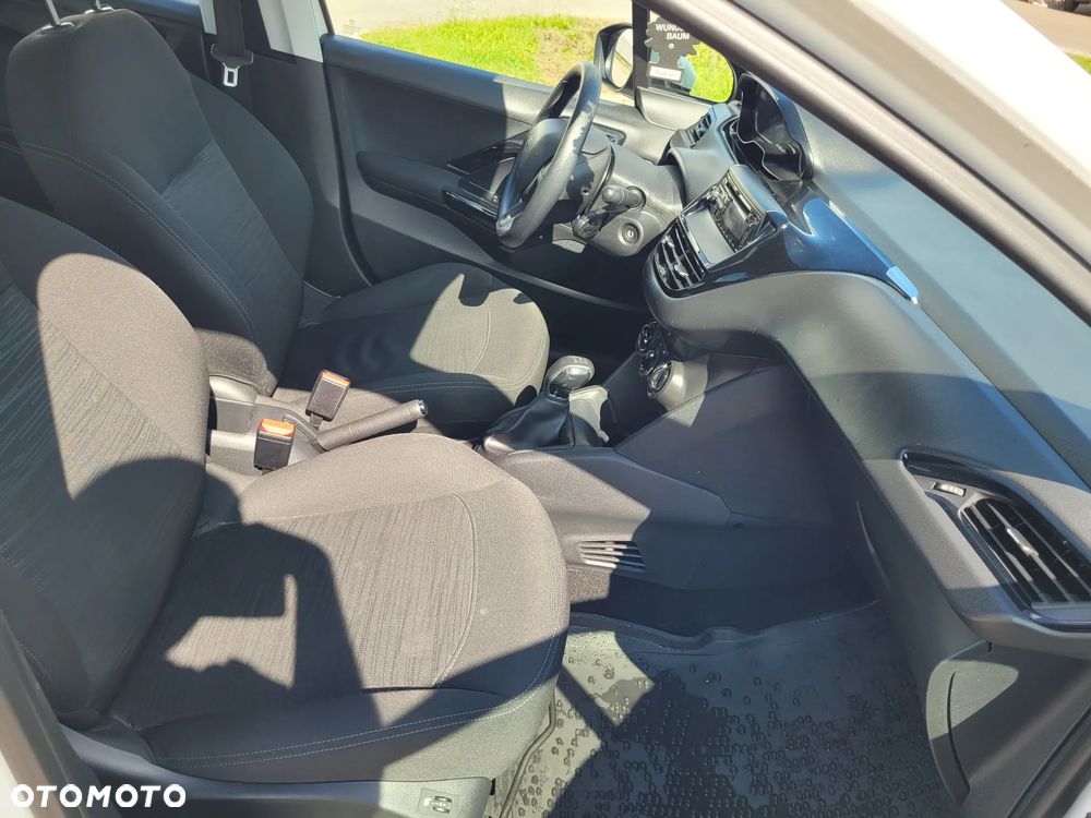 Peugeot 208 PureTech 68 Like - 15