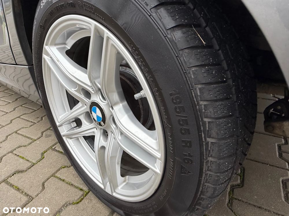 BMW Seria 1 118i - 12