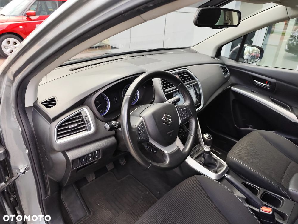 Suzuki SX4 S-Cross 1.4 SHVS Premium - 11