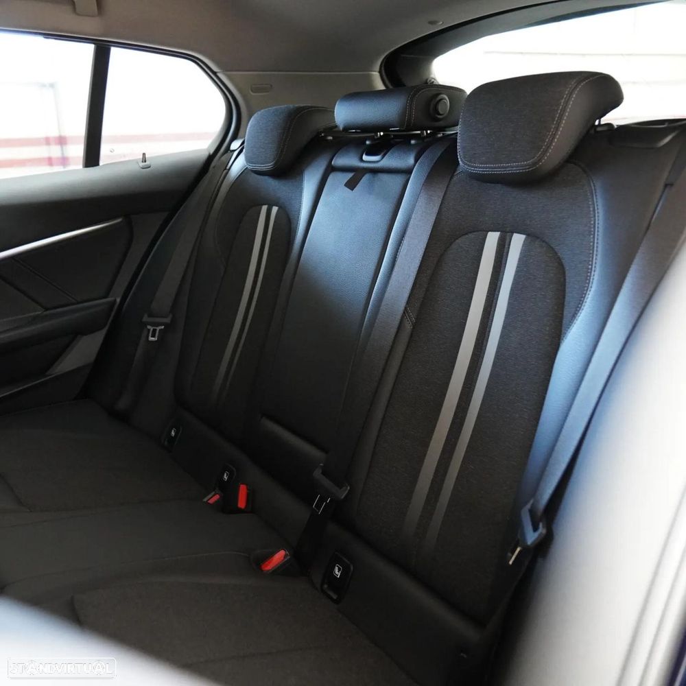 BMW 118 i Line Sport Auto - 28