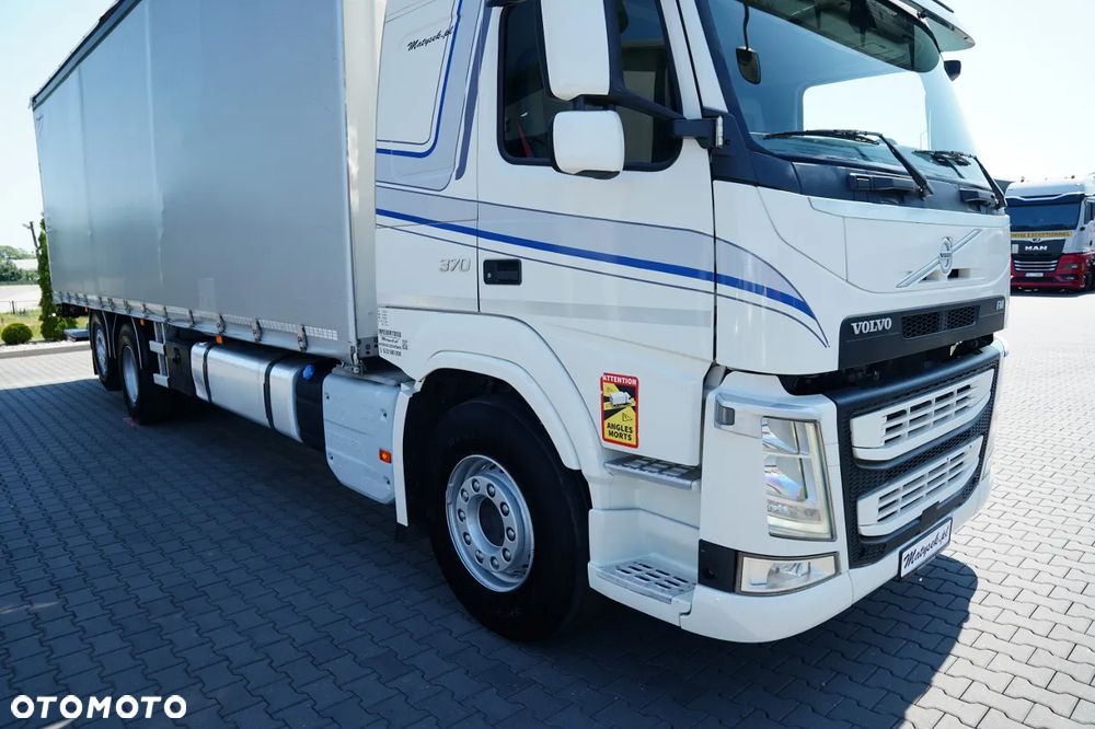 Volvo FM 370 / SOLÓWKA / FIRANKA - 9,1 M / 6X2 / WINDA DHOLLANDIA - 2 000 KG / MOCNA PODŁOGA / KLIMA POSTOJOWA / I- SHIFT / EURO 6 - 8