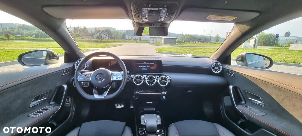 Mercedes-Benz CLA 200 d 4-Matic AMG Line 8G-DCT - 12