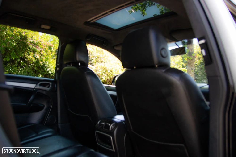 Porsche Cayenne Turbo - 59