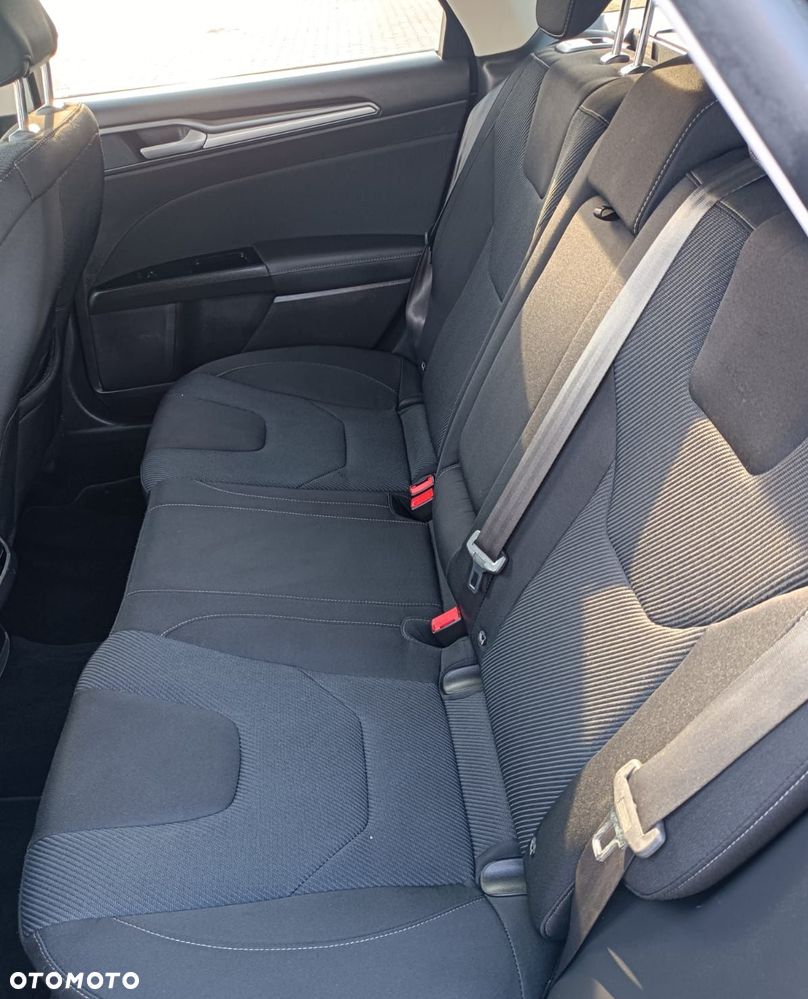 Ford Mondeo - 8