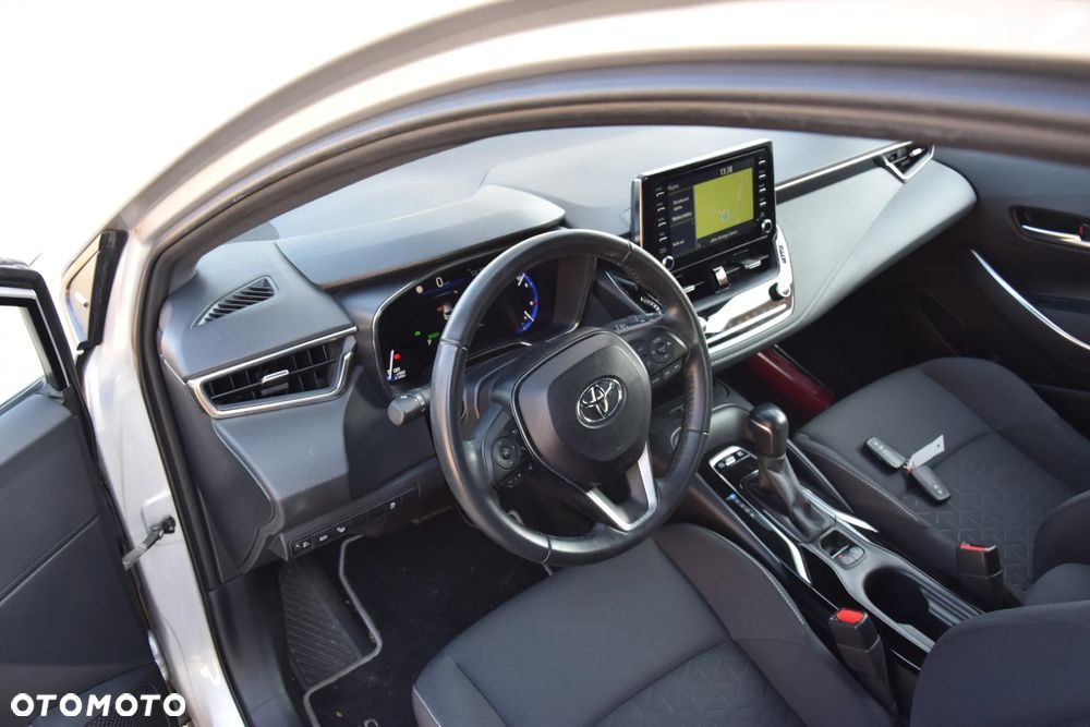 Toyota Corolla 1.8 Business Edition - 12