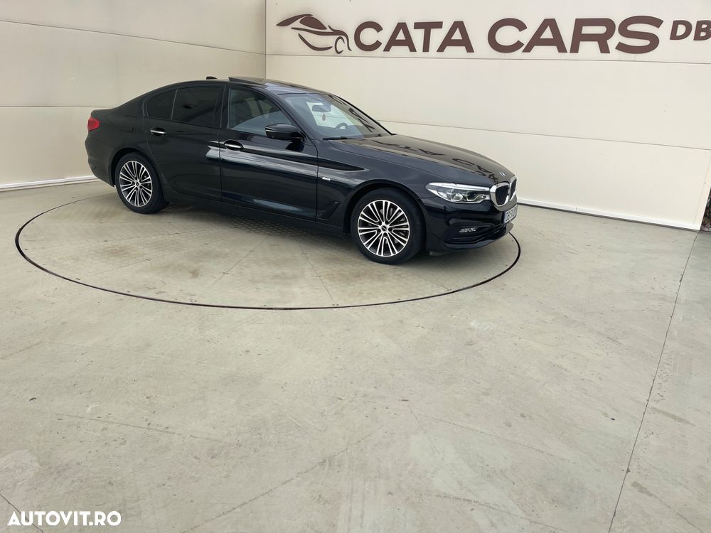 BMW Seria 5 520d xDrive AT - 18