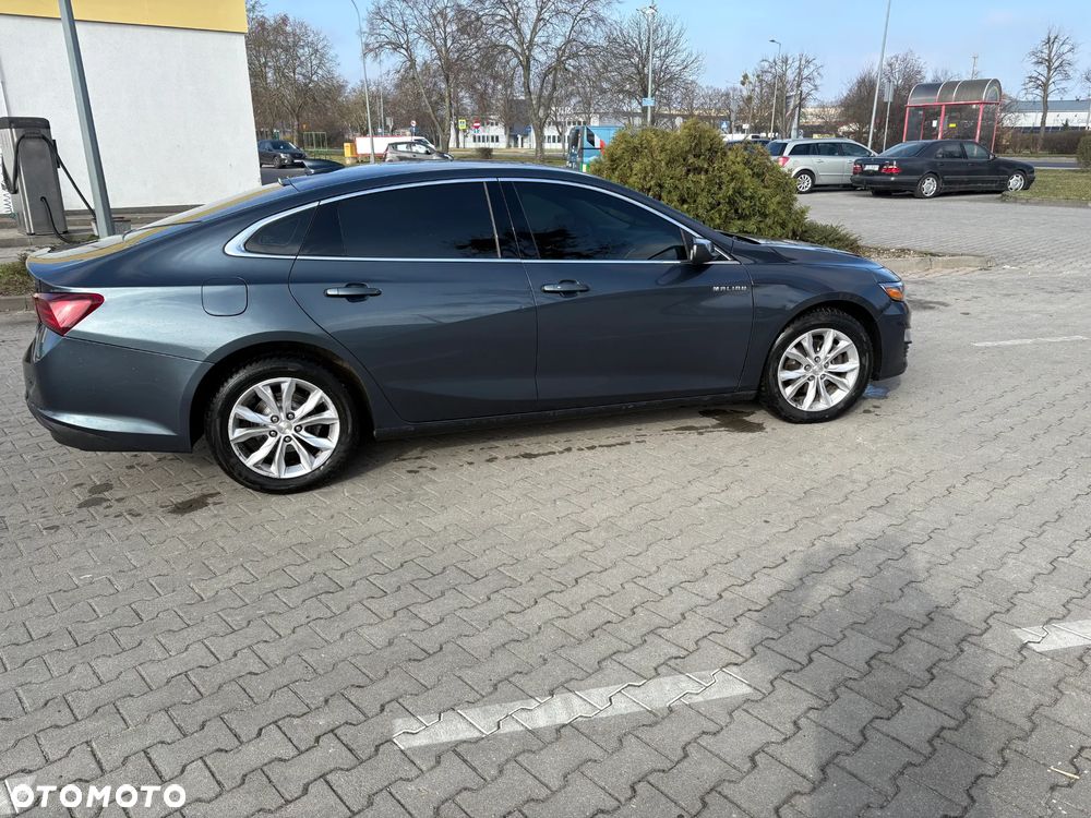 Chevrolet Malibu - 4