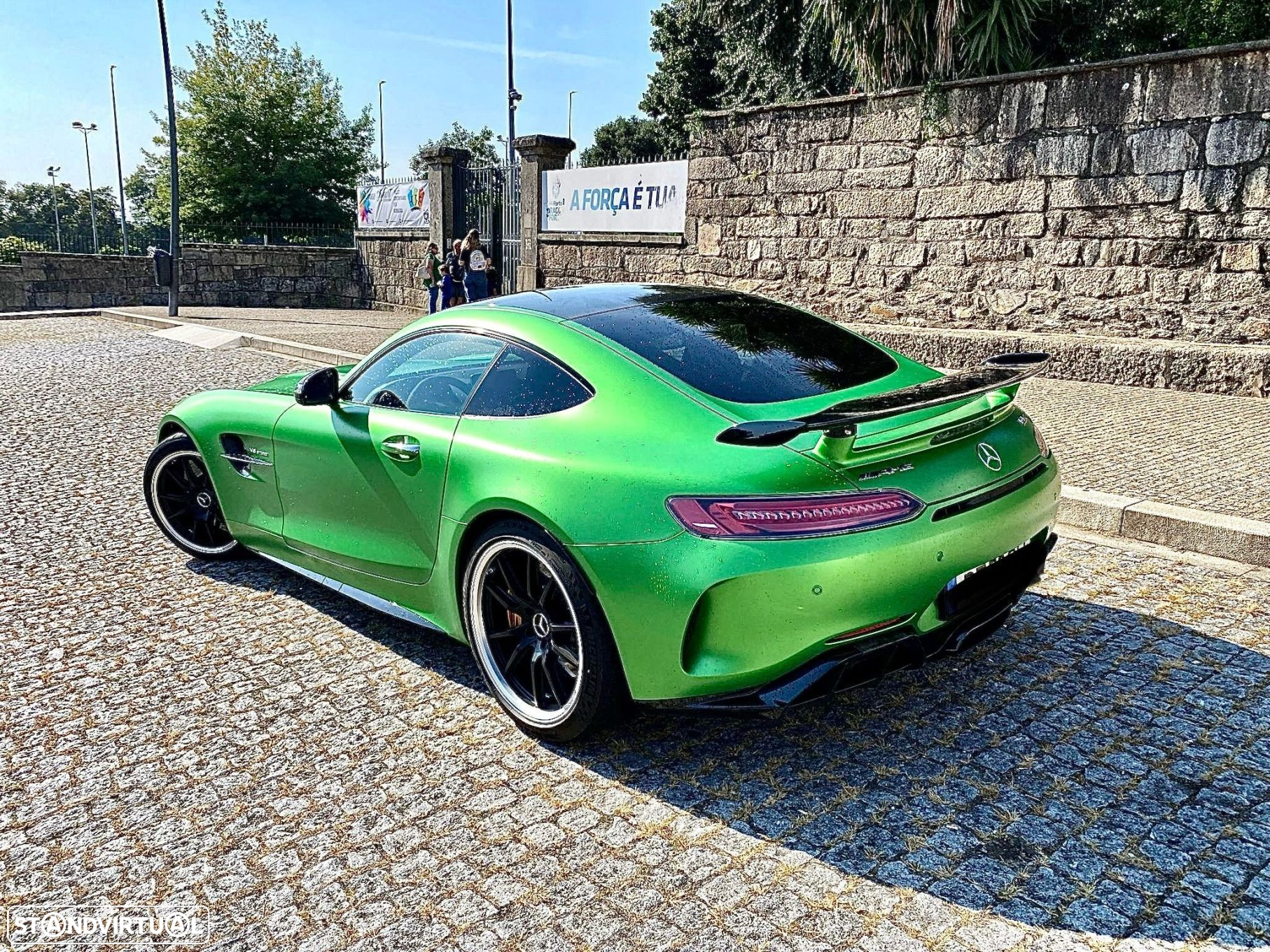 Mercedes-Benz AMG GT R - 13