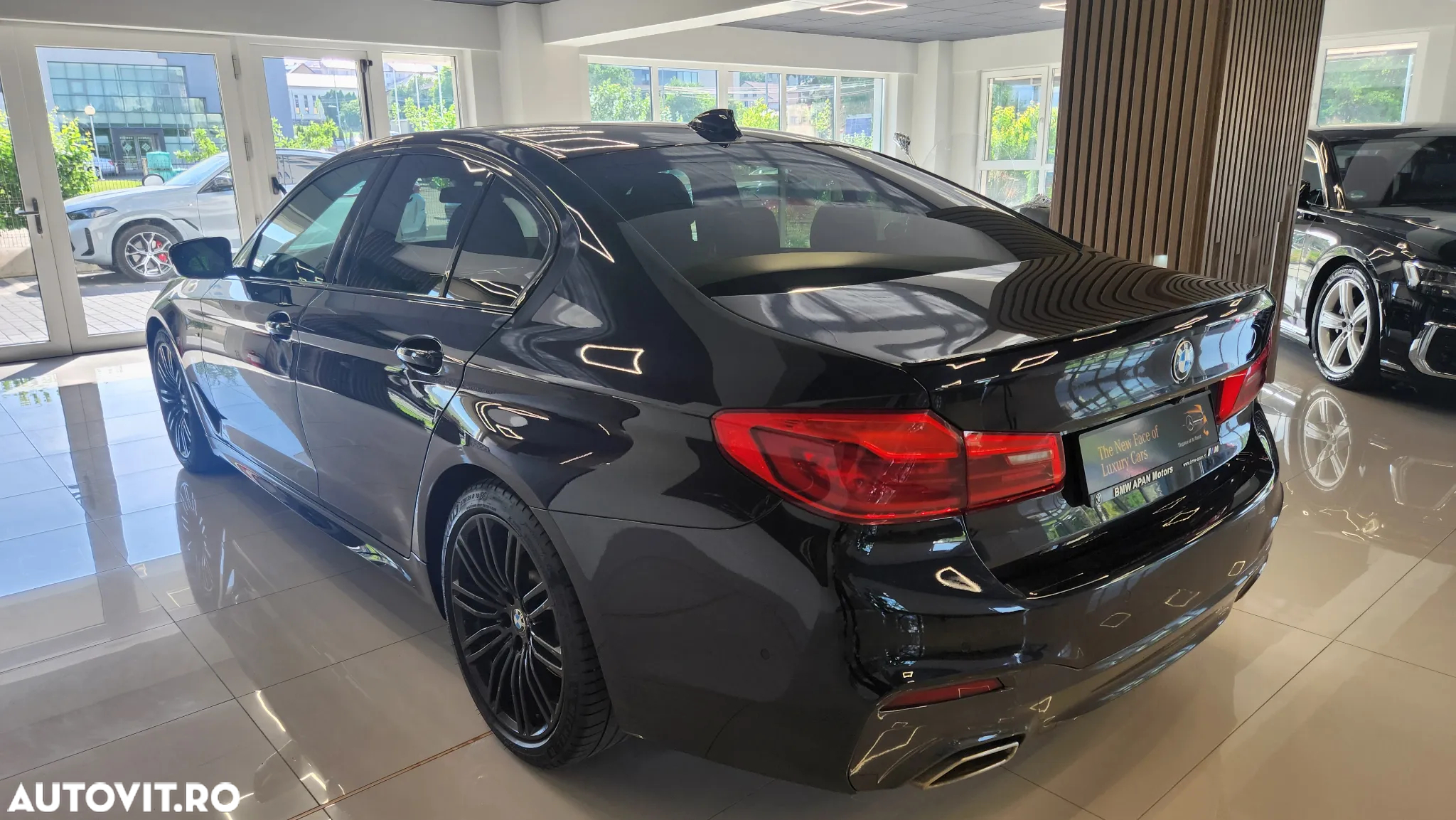 BMW Seria 5 520d xDrive AT - 10