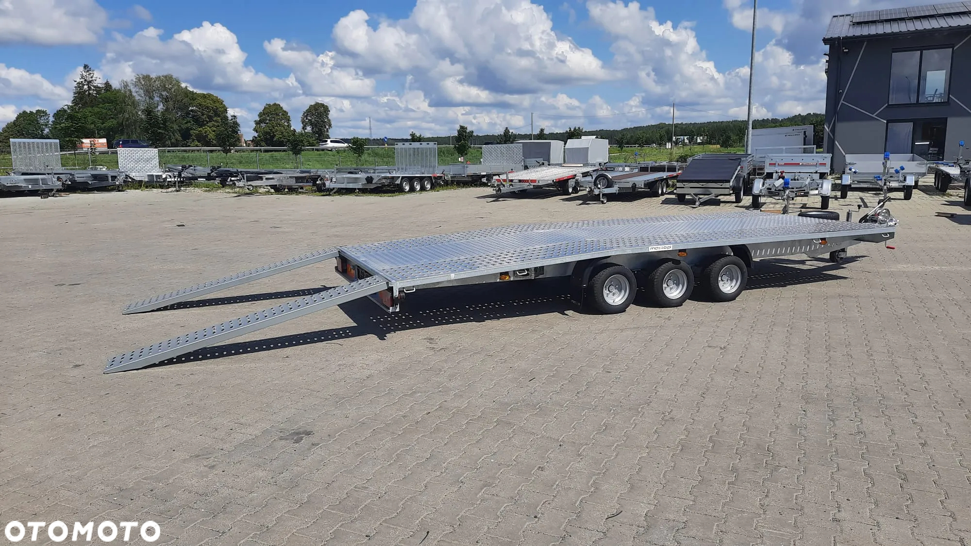 Niewiadów DOSTAWA! Laweta Jupiter wym. 500x210cm Przyczepa do przewozu aut, 3 OSIE, AMORTYZATORY, NAJAZDY, koło zapasowe, podłoga aluminiowa DMC 3500 kg - 11