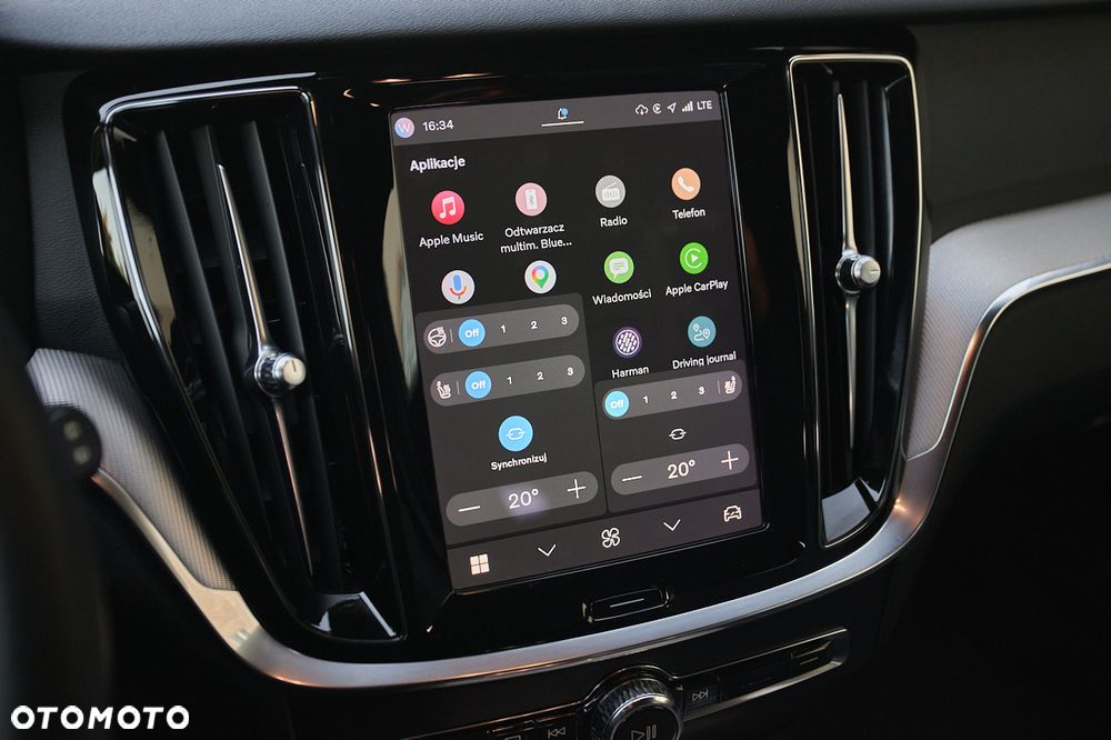 Volvo V60 2022