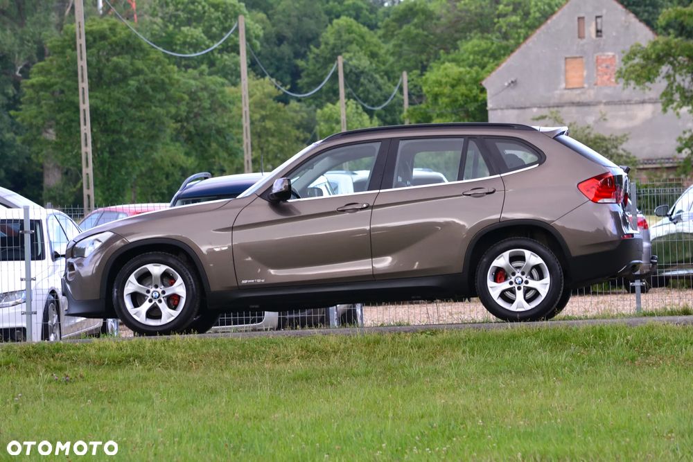 BMW X1 sDrive18d xLine - 17