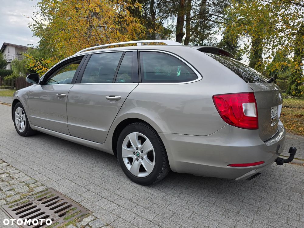 Skoda Superb Combi 1.6 TDI Green tec Ambition - 11
