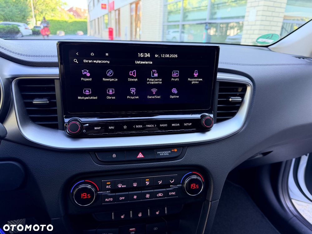 Kia Ceed 1.6 CRDi SCR L Business Line - 36