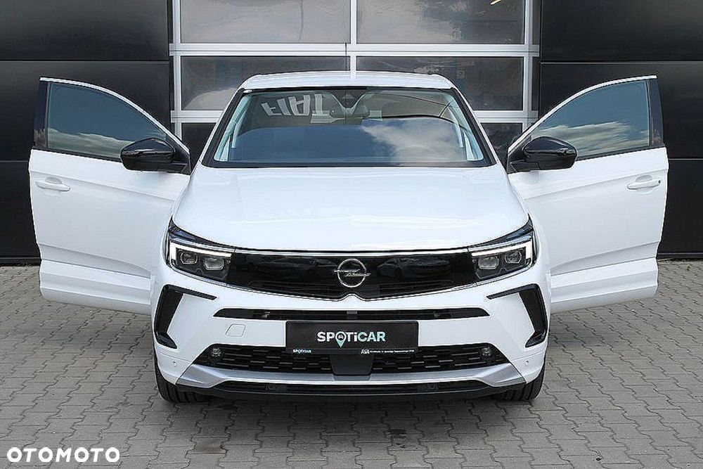 Opel Grandland 1.2 T Business Elegance S&S - 9