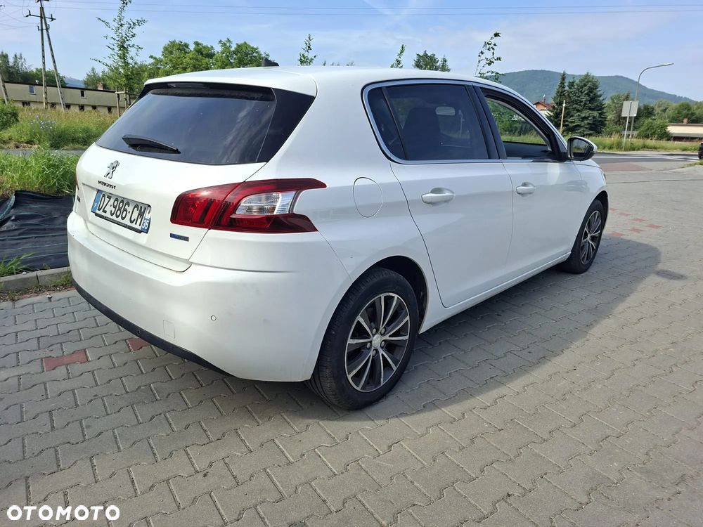Peugeot 308 1.2 PureTech Style S&S - 3