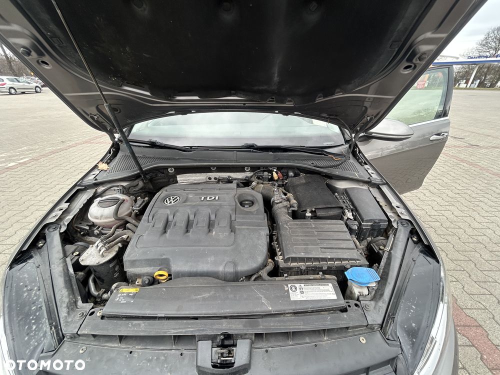 Volkswagen Golf 1.6 TDI BlueMotion Technology Trendline - 38