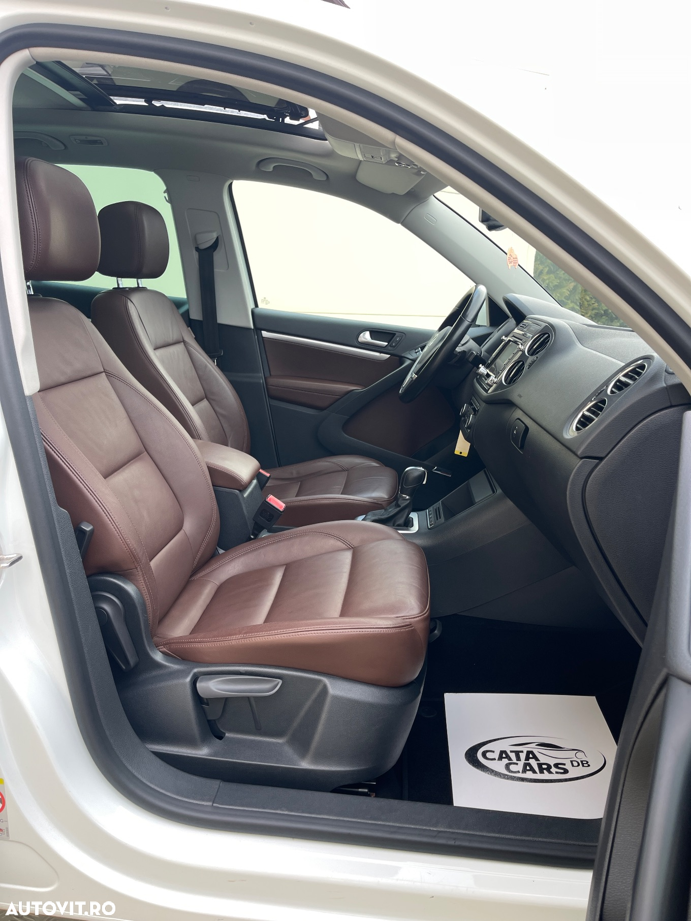 Volkswagen Tiguan 2.0 TDI DPF 4Motion BlueMotion Technology DSG Cup Sport & Style - 23
