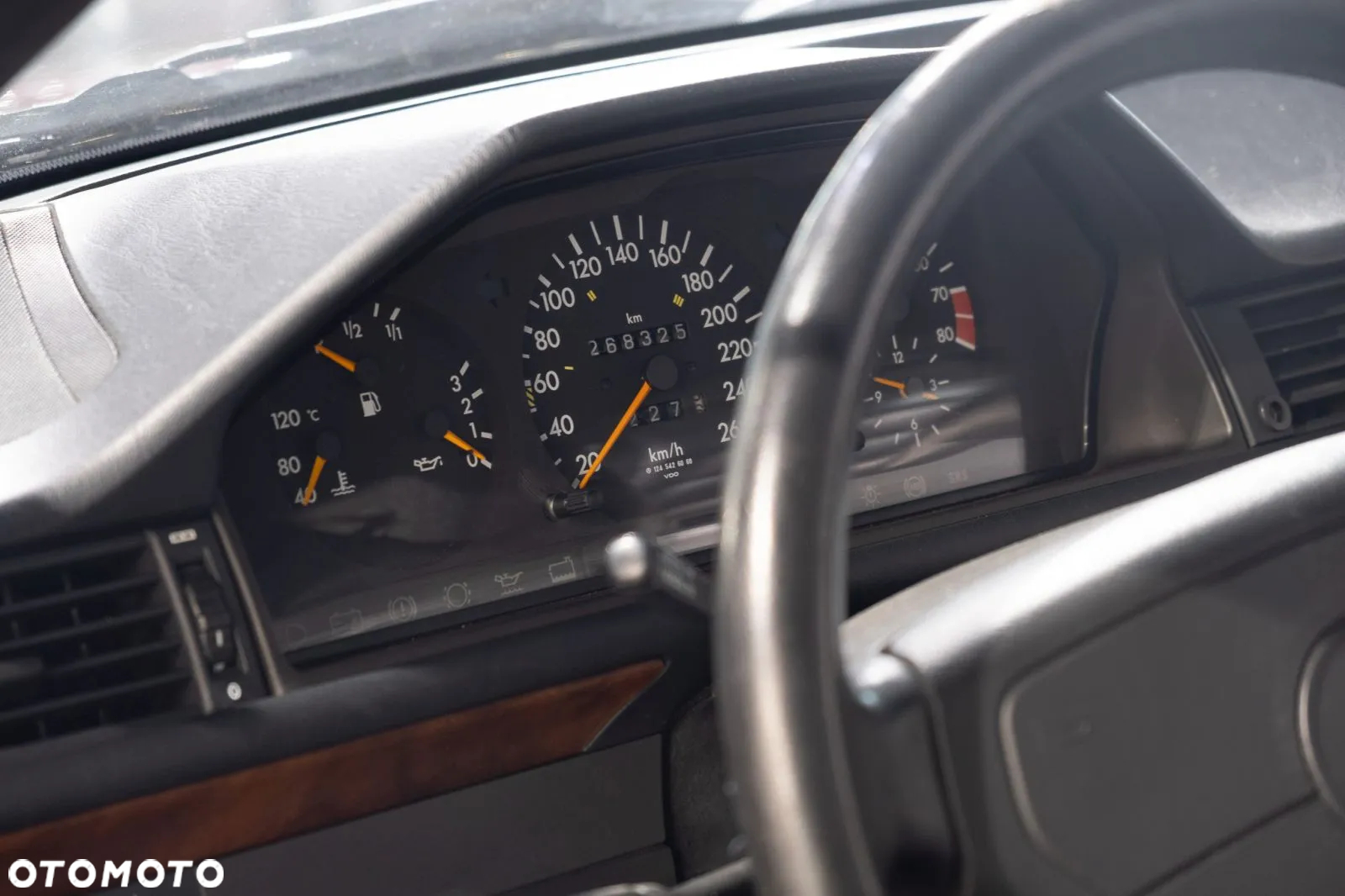 Mercedes-Benz W124 (1984-1993) - 14