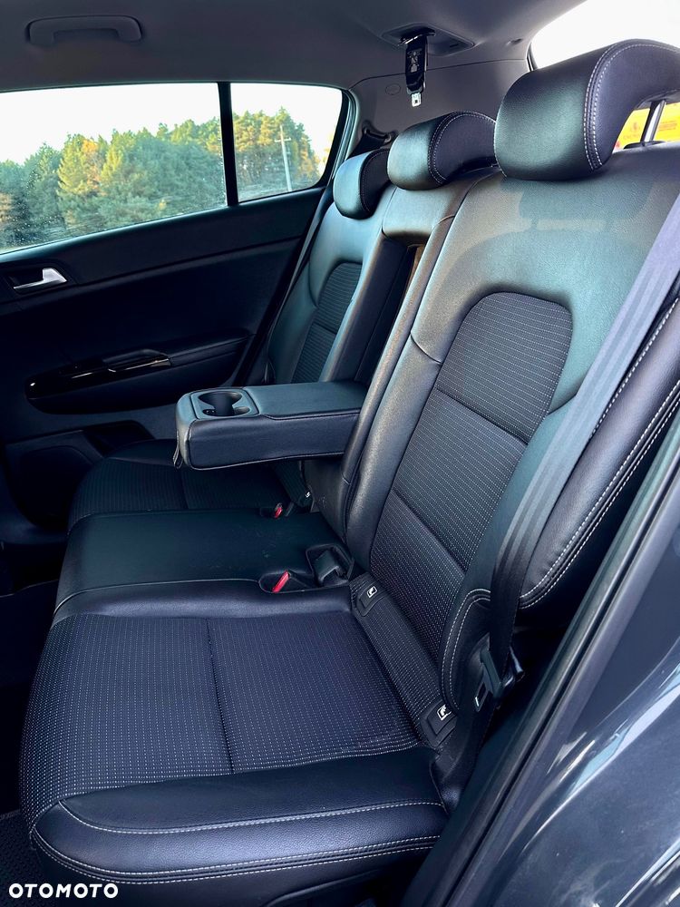 Kia Sportage 1.6 CRDI MHEV Black Edition Plus 2WD DCT - 6