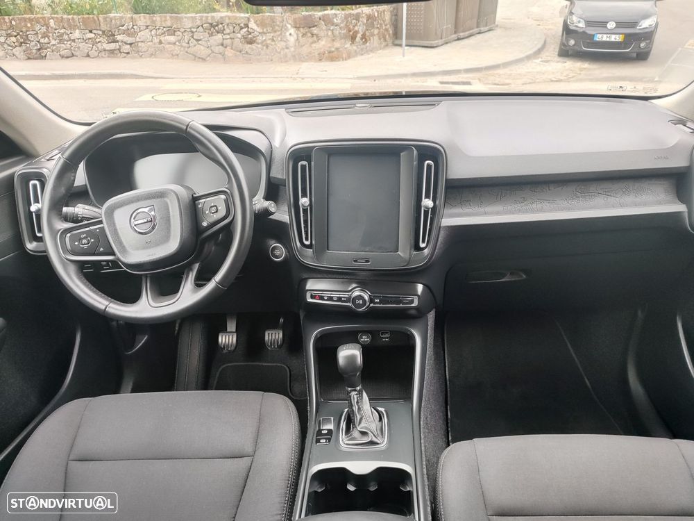 Volvo XC 40 2.0 D3 Momentum Core - 9