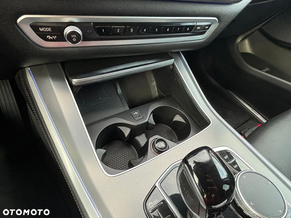 BMW X5 xDrive25d - 22