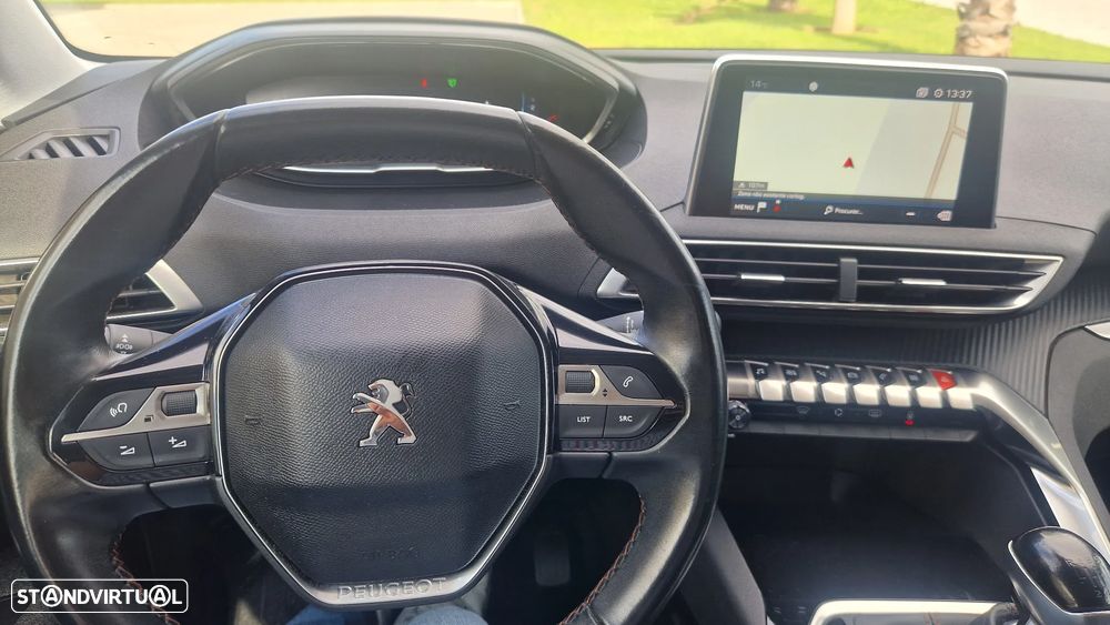 Peugeot 3008 PureTech 130 Stop & Start GPF Allure - 18