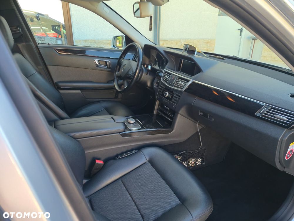 Mercedes-Benz Klasa E 350 CDI DPF BlueEFFICIENCY 7G-TRONIC Avantgarde - 9