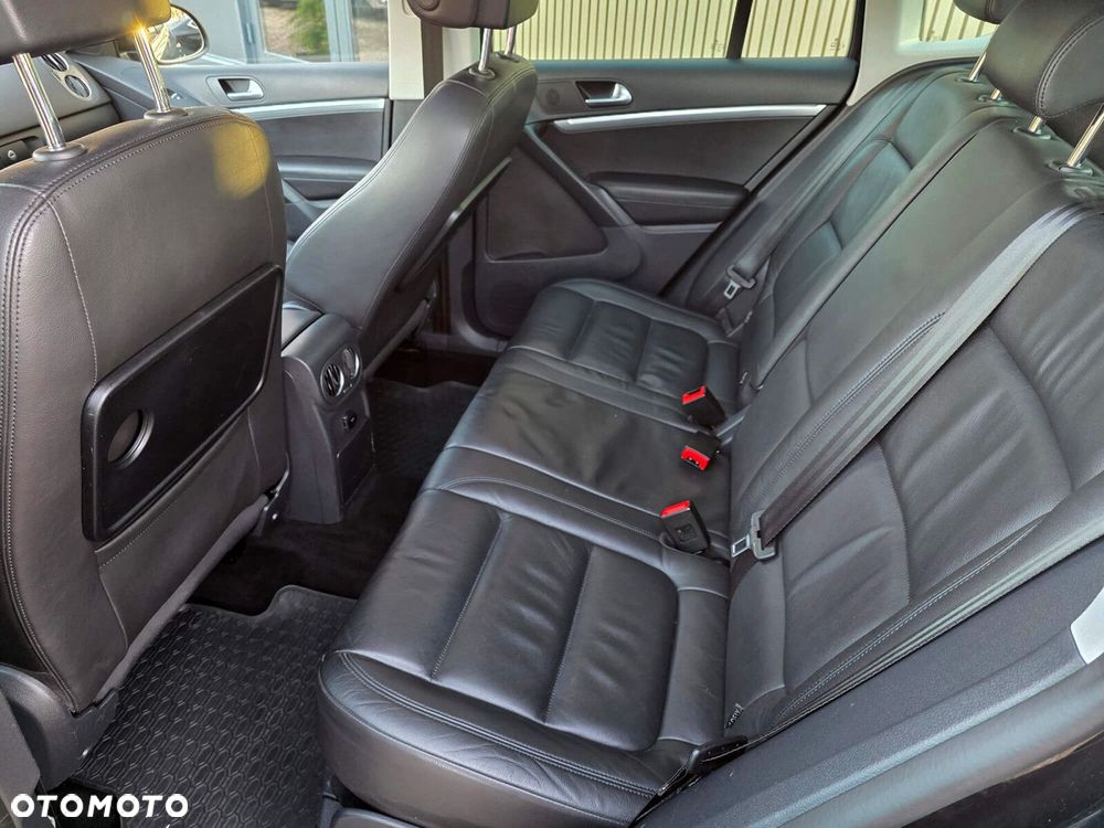 Volkswagen Tiguan - 14