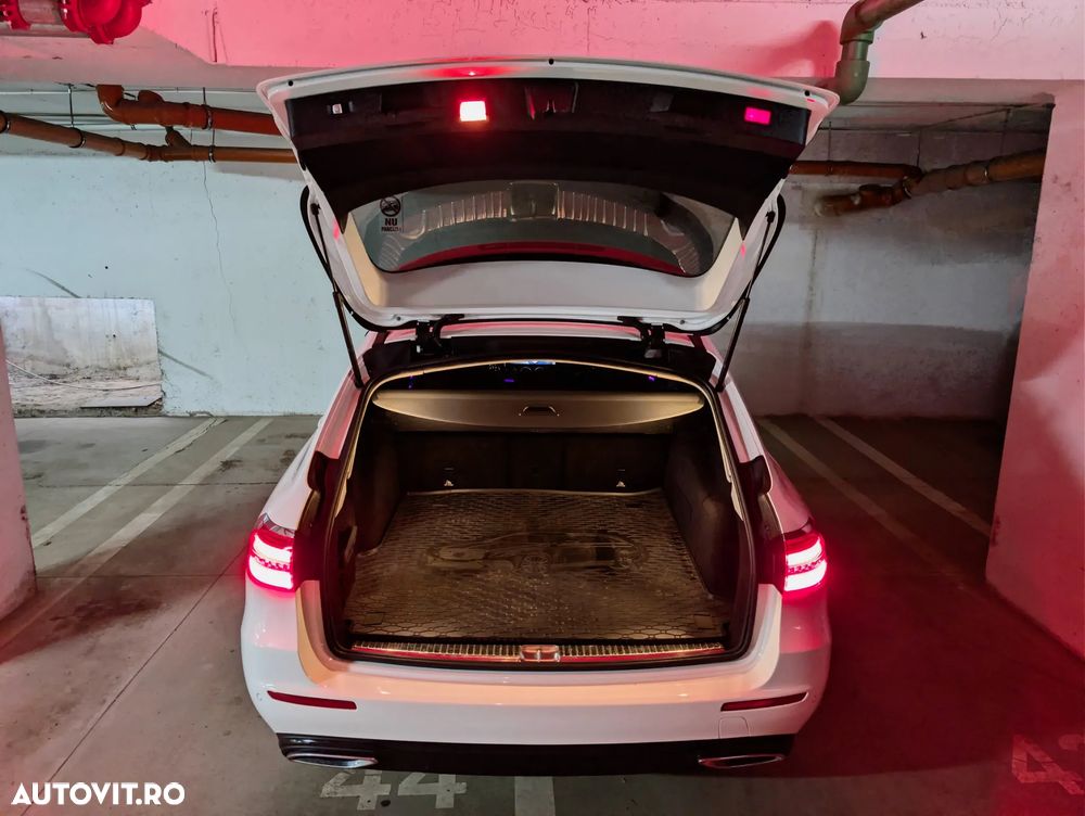 Mercedes-Benz E 220 d T-Modell Aut - 10