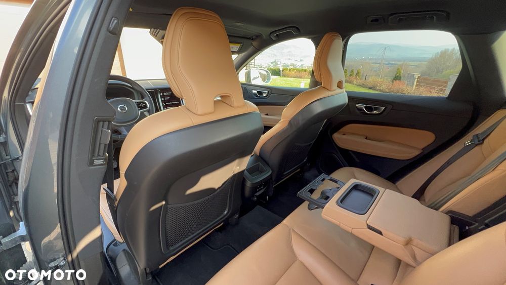 Volvo XC 60 B4 D AWD Inscription - 27