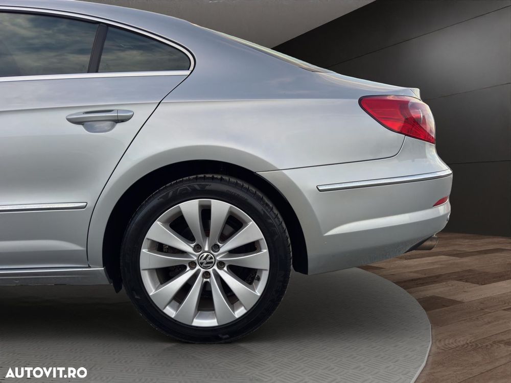 Volkswagen Passat CC - 20