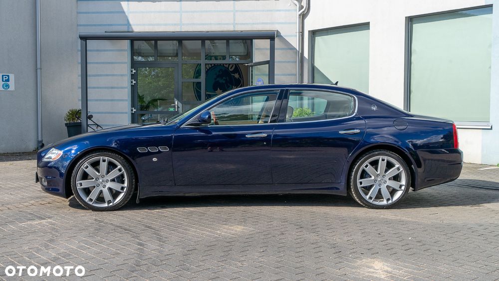Maserati Quattroporte - 13