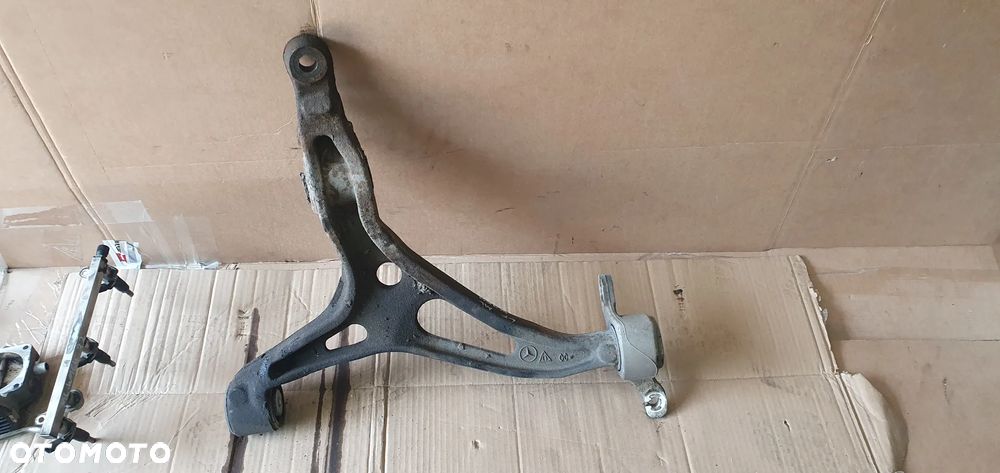 Wahacz prawy przód przedni Mercedes ML W164 000060367106 - 1