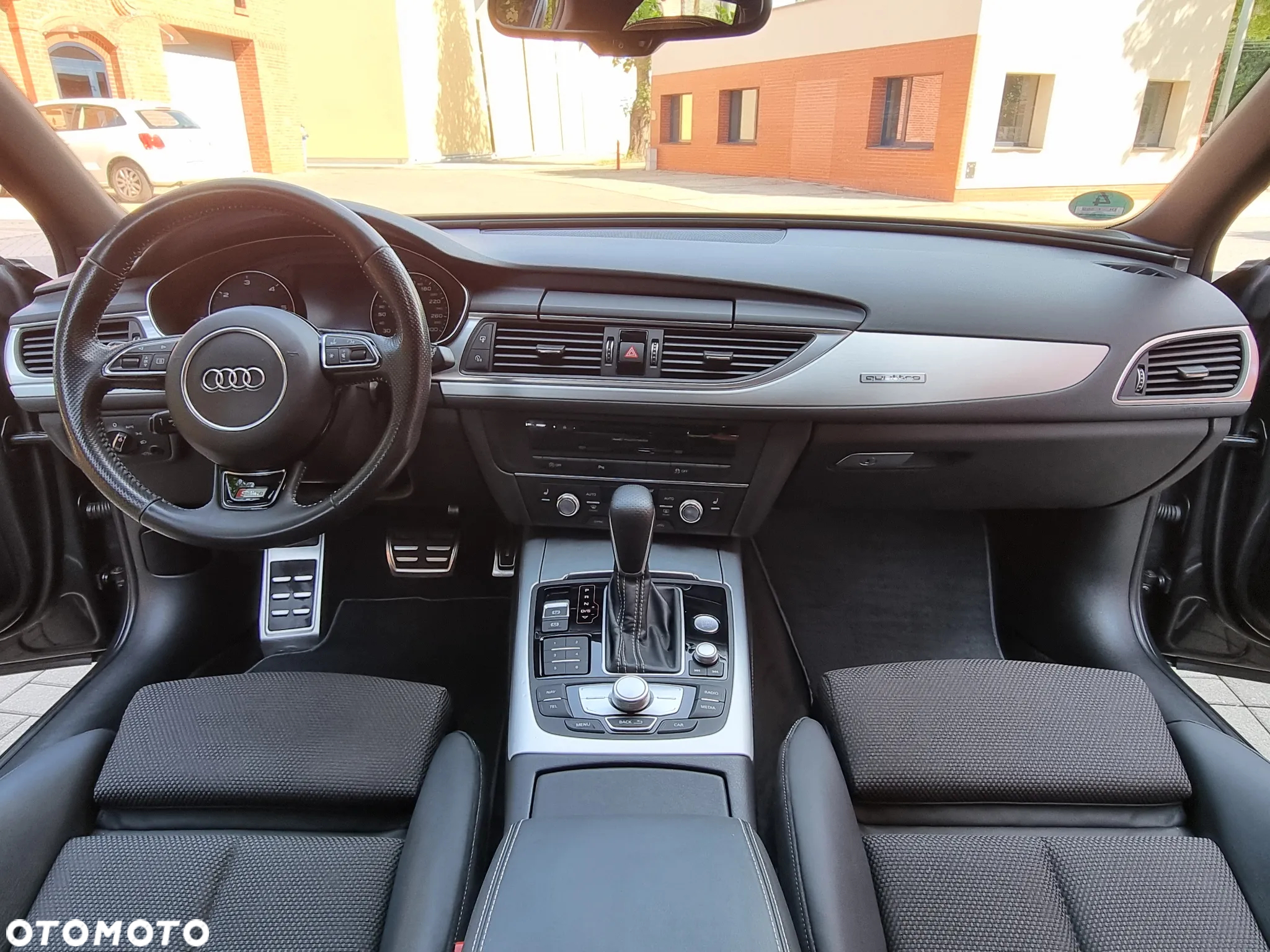 Audi A6 Avant 3.0 TDI quattro S tronic - 26