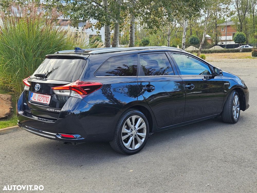 Toyota Auris 1.8 L VVT-i Hybrid Sol - 6