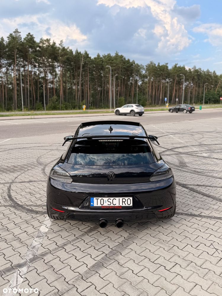 Volkswagen Scirocco 2.0 TDI DSG Edition - 4