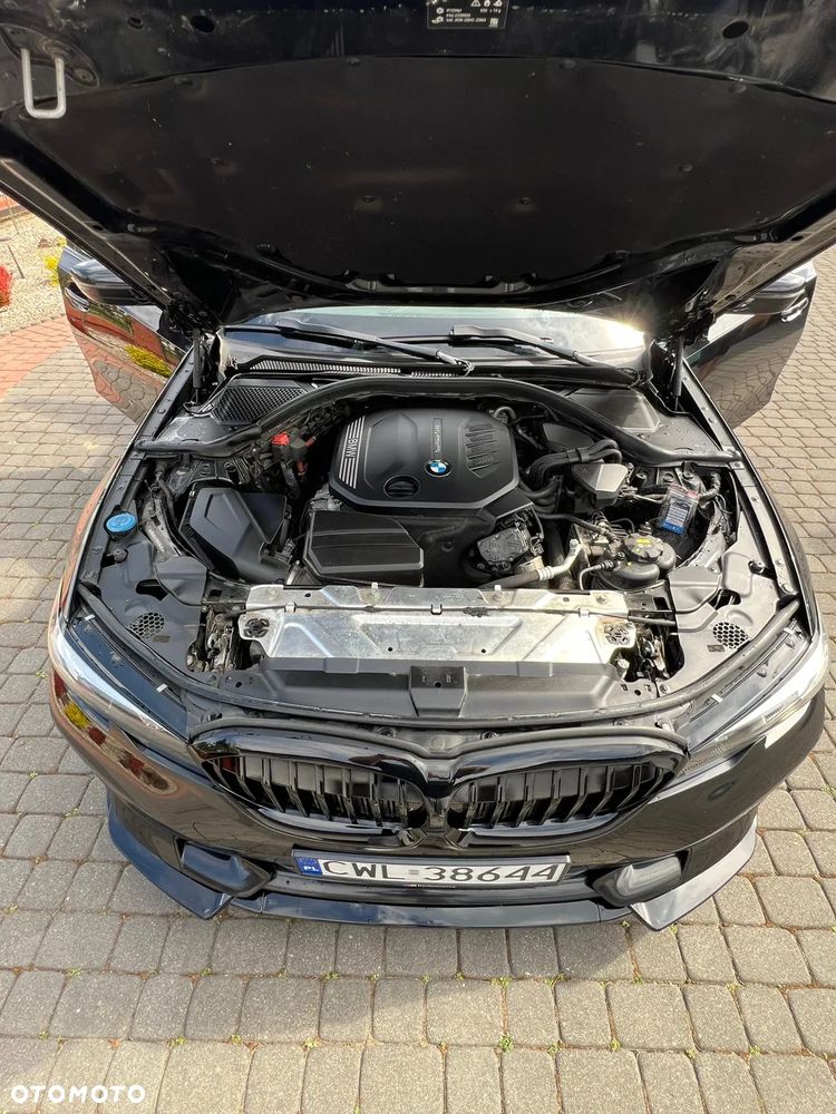 BMW Seria 3 320d Sport Line - 13