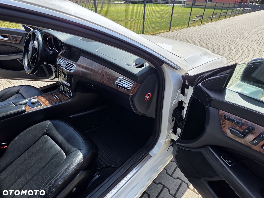 Mercedes-Benz CLS 350 CDI 4Matic DPF B.EFF 7G-TR Edition 1 - 17