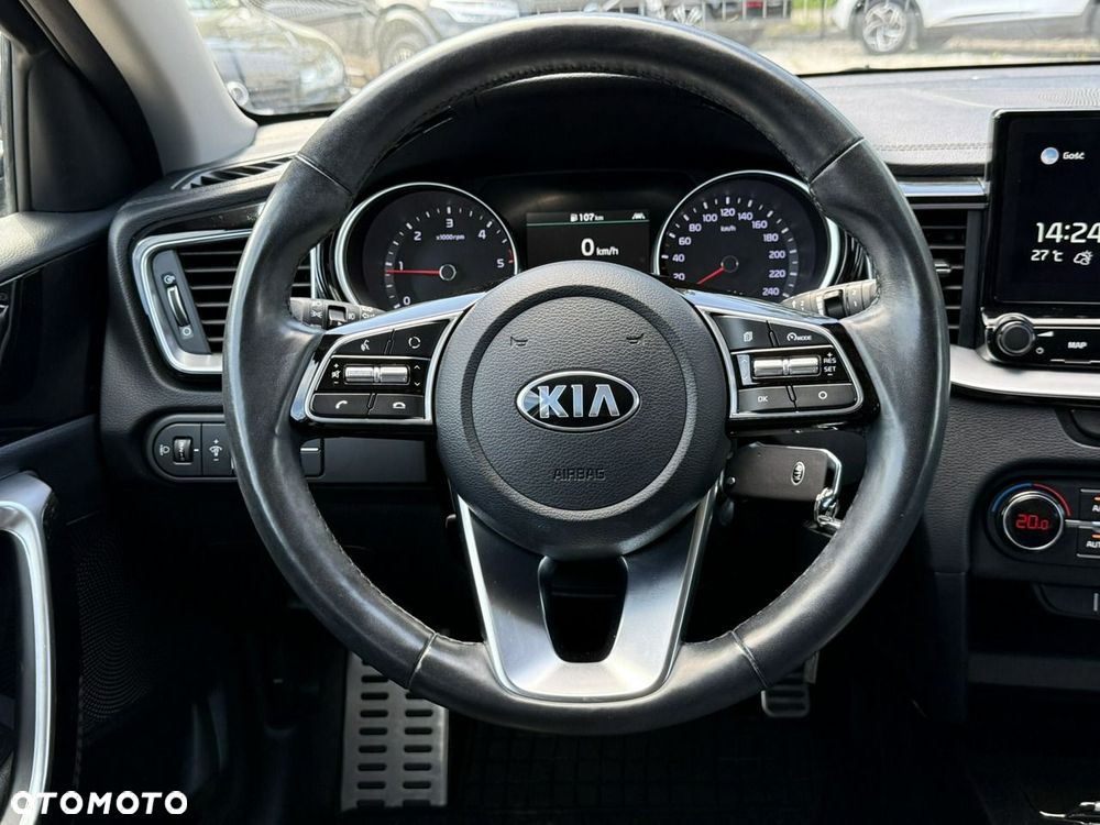 Kia Ceed - 22