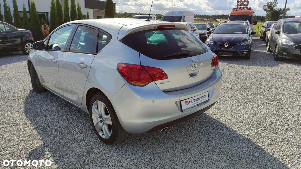 Opel Astra - 3