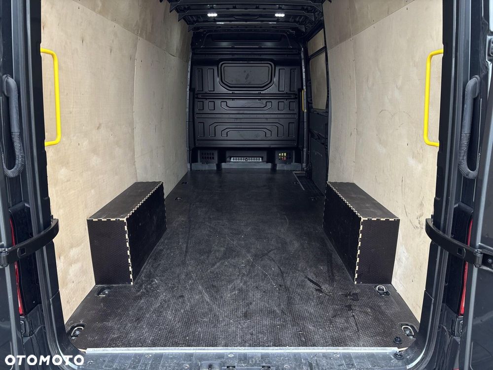 Volkswagen Crafter Furgon 4490 - 29