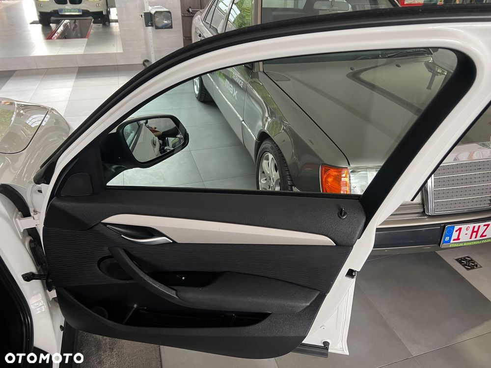 BMW X1 sDrive16d xLine - 31