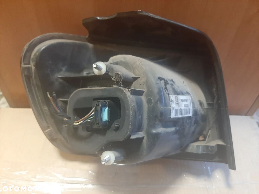 Lampa tył prawa GOLF 5 plus - 3