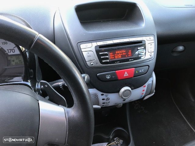 Peugeot 107 1.0 SE Envy 2-Tronic - 8