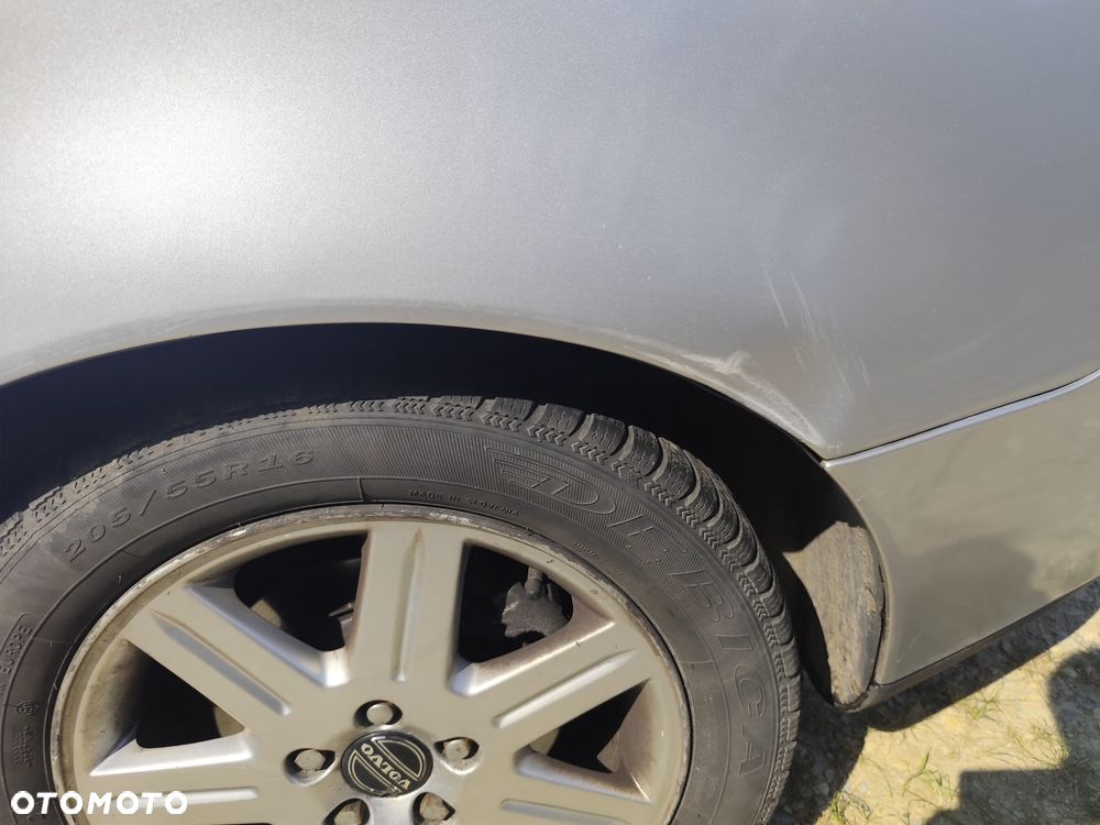 Volvo S40 1.8 Momentum - 10