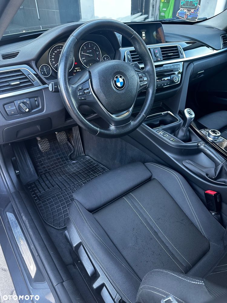 BMW Seria 3 320d - 10