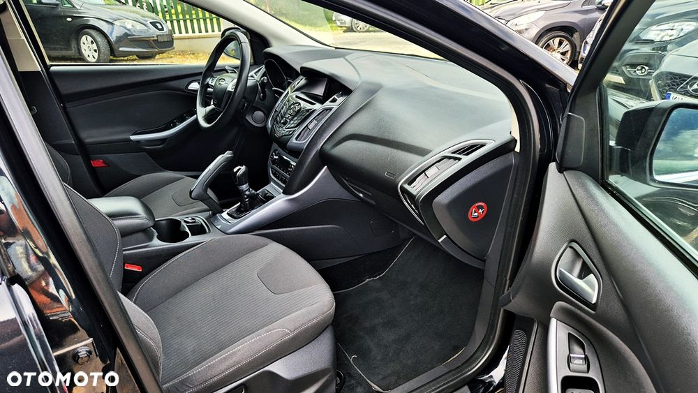 Ford Focus 1.6 Titanium - 36