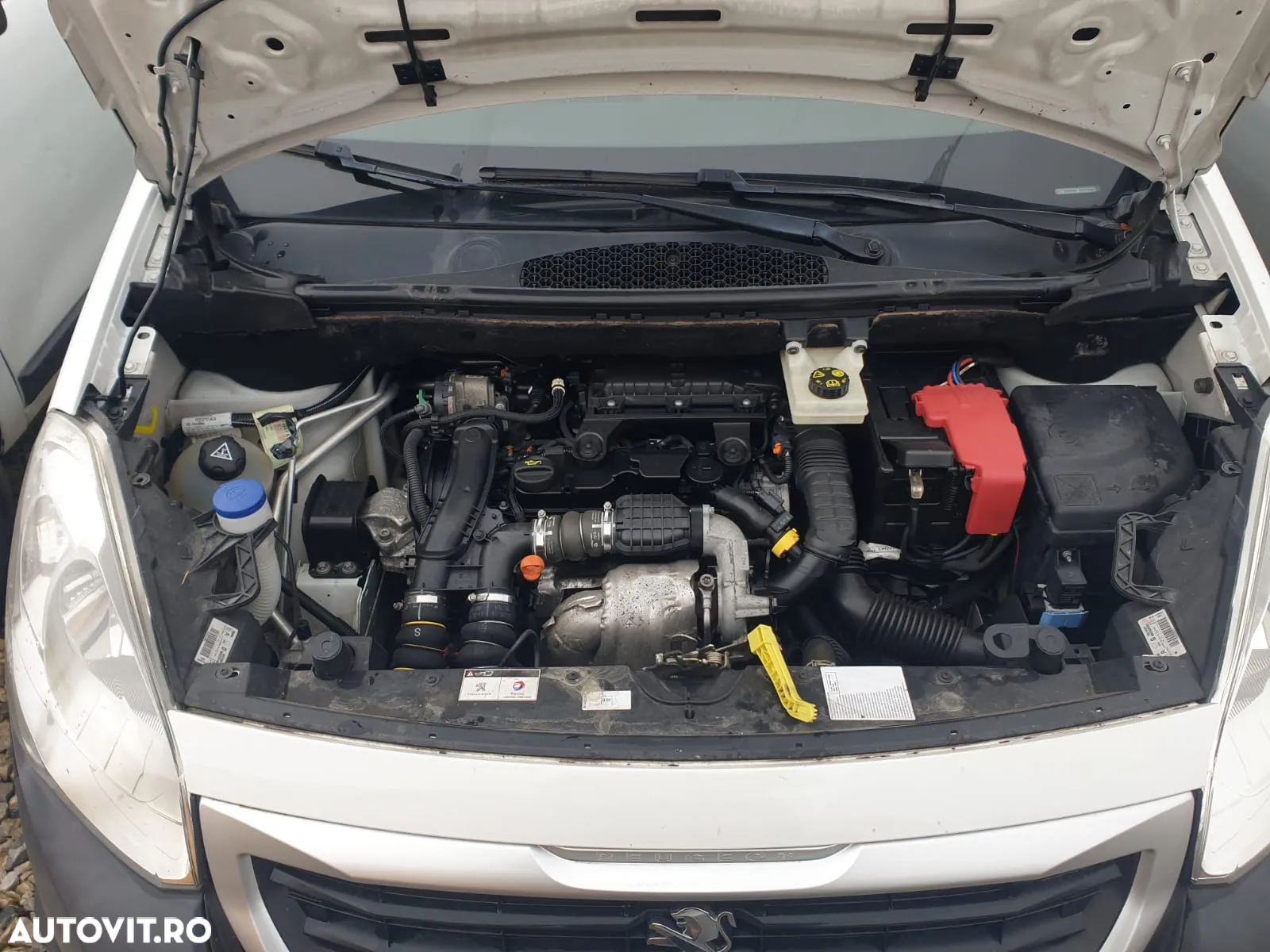 Peugeot Partner Combi 1.6 HDi 75 CP Confort FAP - 17
